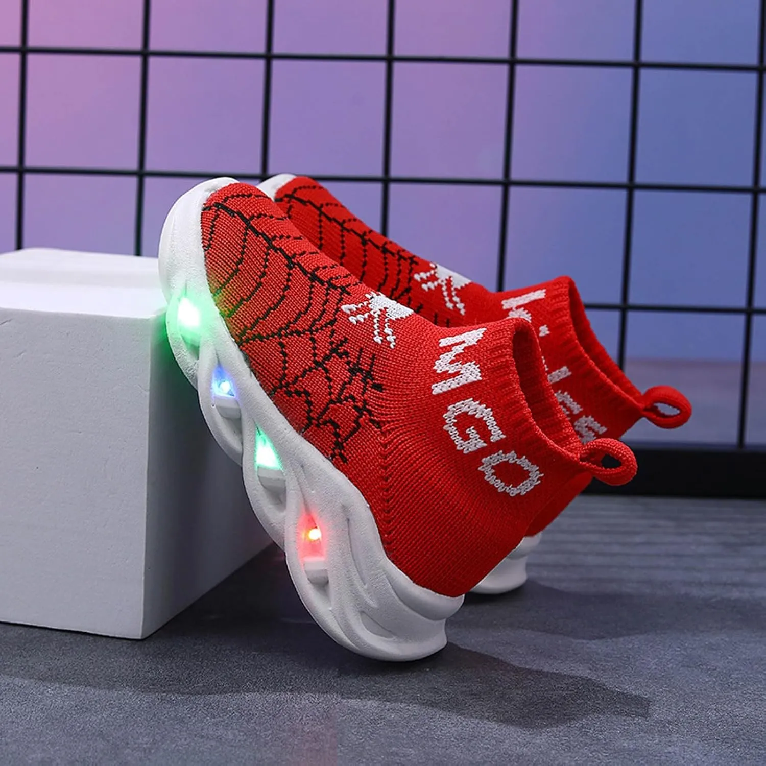 IWIHMIV Kids Tennis Shoes Light Up Walking Sneakers Boys Lightweight Breathable Running Athletic Shoes