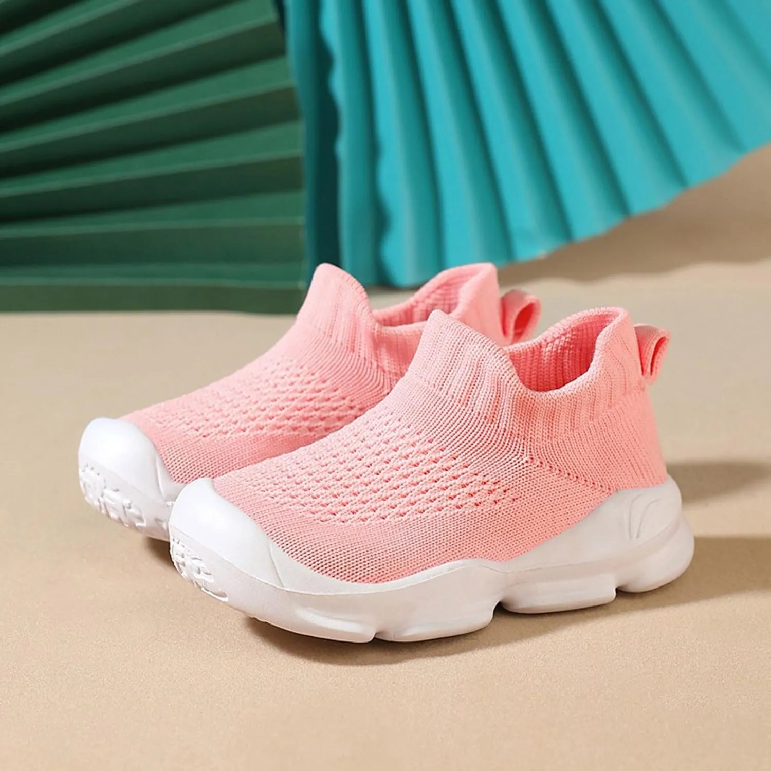 Kids Shoes Girls Cute Slip On Tennis Shoes Lightweight Sports Kids Sneakers Boys Breathable Athletic Running Shoes