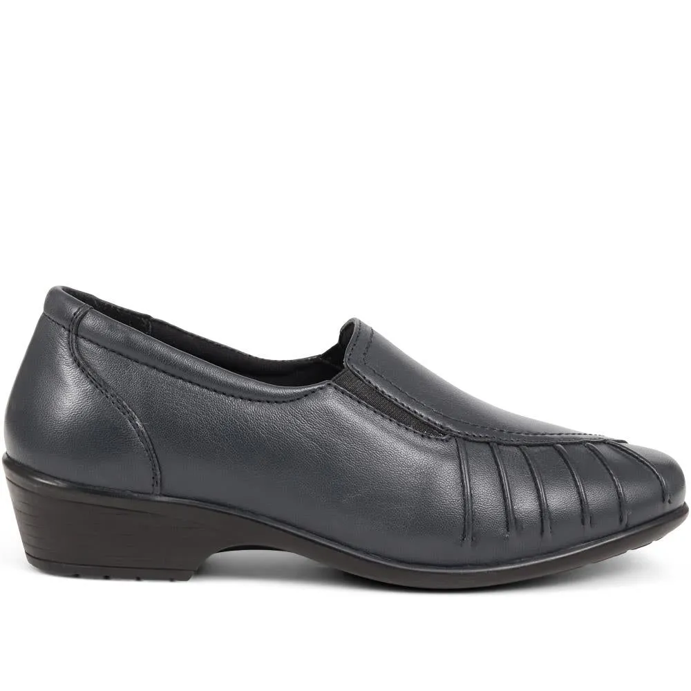 Leather Slip On Shoes - KEMP1800 / 145 950