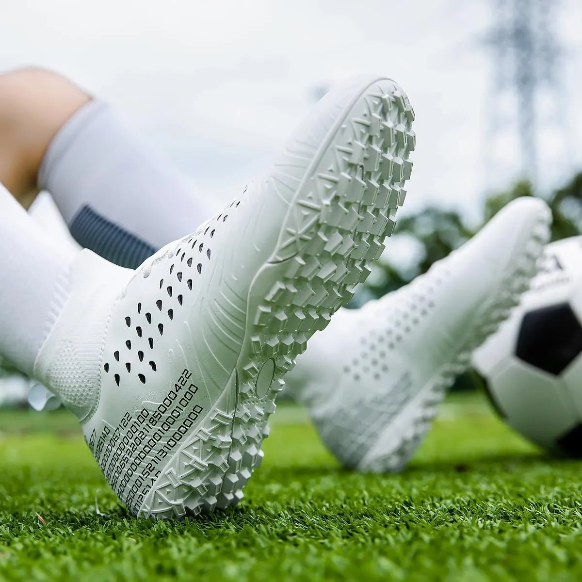 Men's Soccer Shoes Football Cleats High-Tops Lace-Up Non-Slip Spikes AG/FG Sports Athletic Futsal Rugby Baseball Lacrosse Sneaker Shoes Size 4.5-14