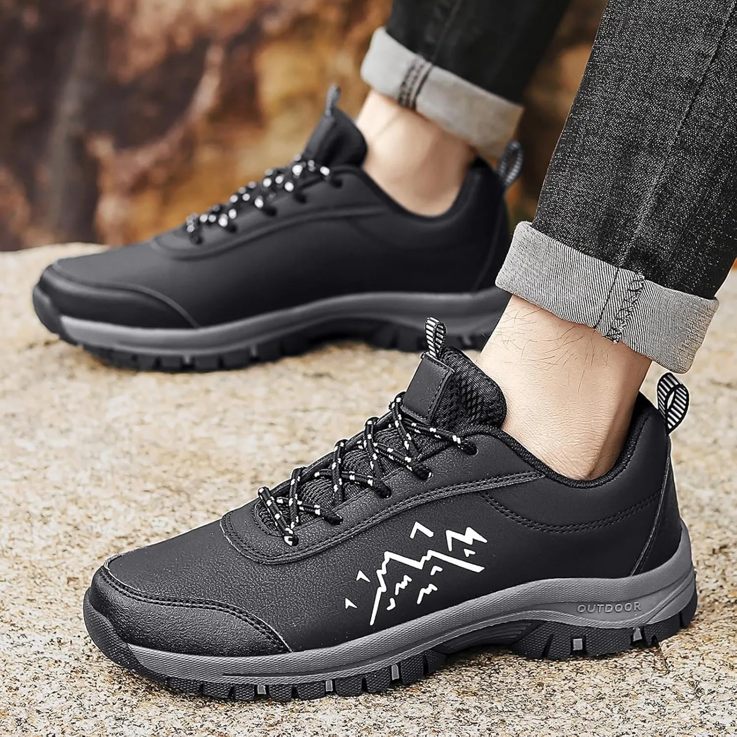 Men's Waterproof Hiking Shoes Comfortable Leather Low-Top Hiking Shoes for Outdoor Climbing Trekking Camping Walking with Arch Support Camping Travel Sneakers