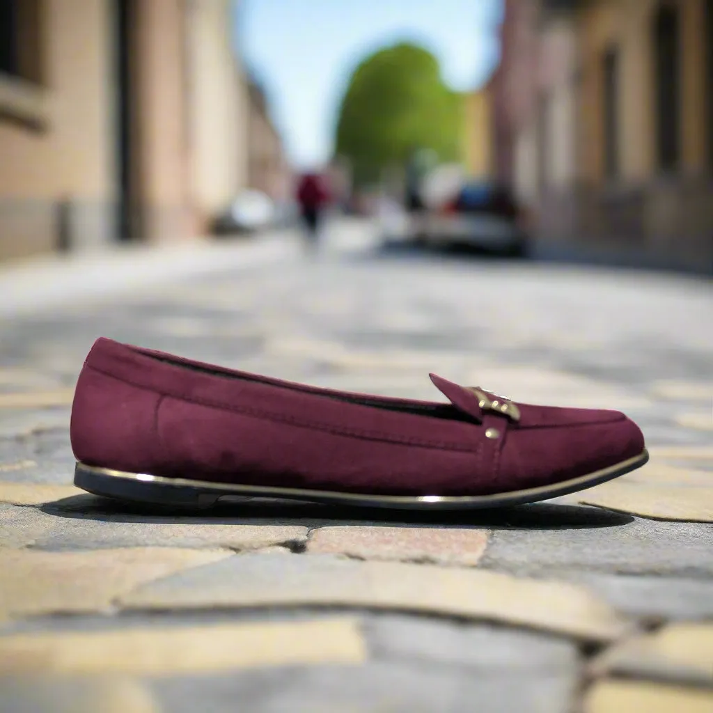 New Look Wide Fit Dark Red Faux Snake Panelled Loafers - UK 4 / EU 37 / US 6