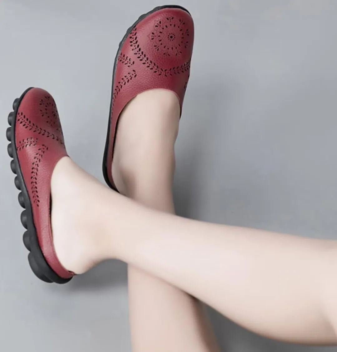 Women's Floral Fashion Slippers Hollowed Out Casual Flat Mules