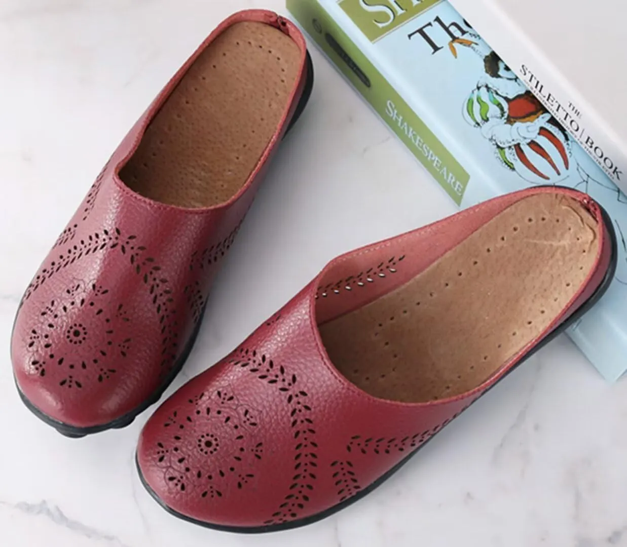 Women's Floral Fashion Slippers Hollowed Out Casual Flat Mules